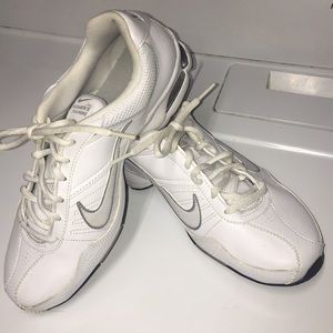 Ladies sneakers